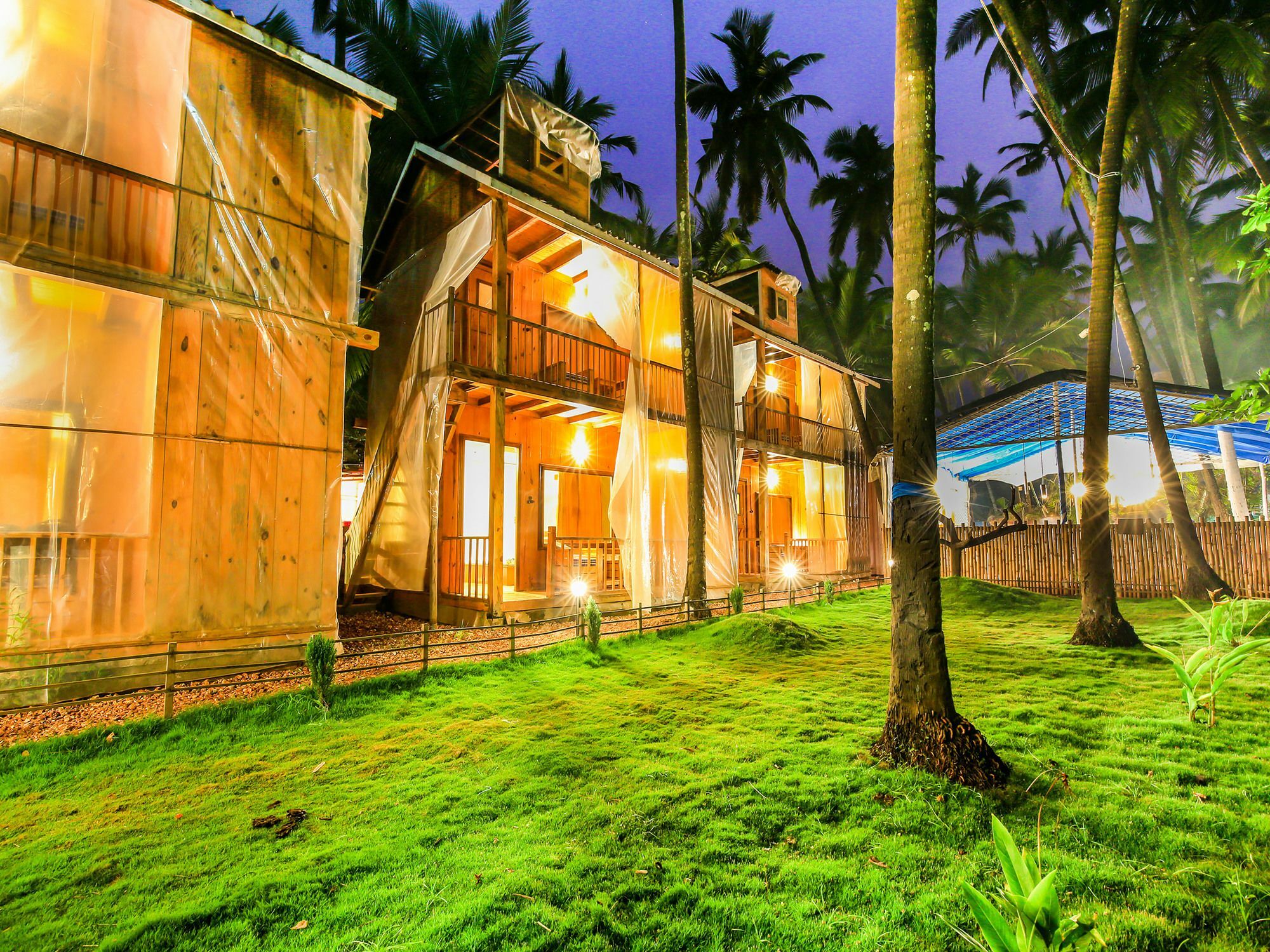 Oyo 19172 Sea View Wooden Cottages อันจูนา ภายนอก รูปภาพ